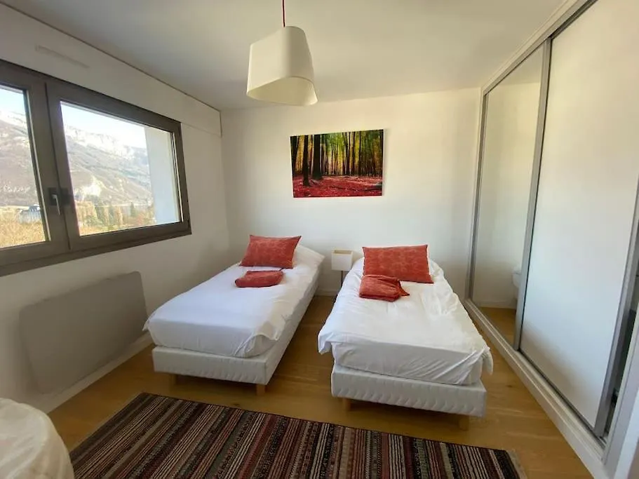 Le Solavue 150 M2 Vue Exceptionnelle Sur Le Lac Annecy